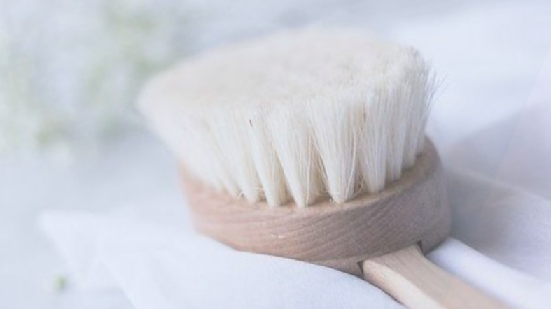 Dry Skin Brushing